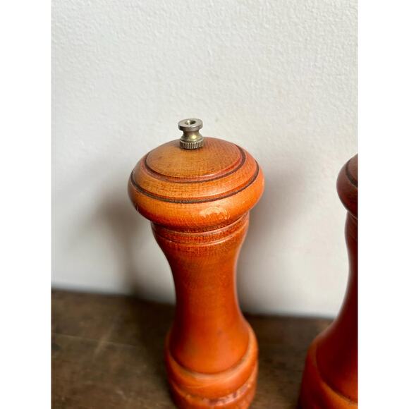 Vintage Wooden Pepper Grinder and Salt Shaker | Farmhouse Cottagecore Kitchen - Picture 6 of 9